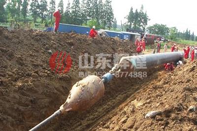 PE管道敷設水（shuǐ）平定向鑽（zuàn）穿越施工技（jì）術