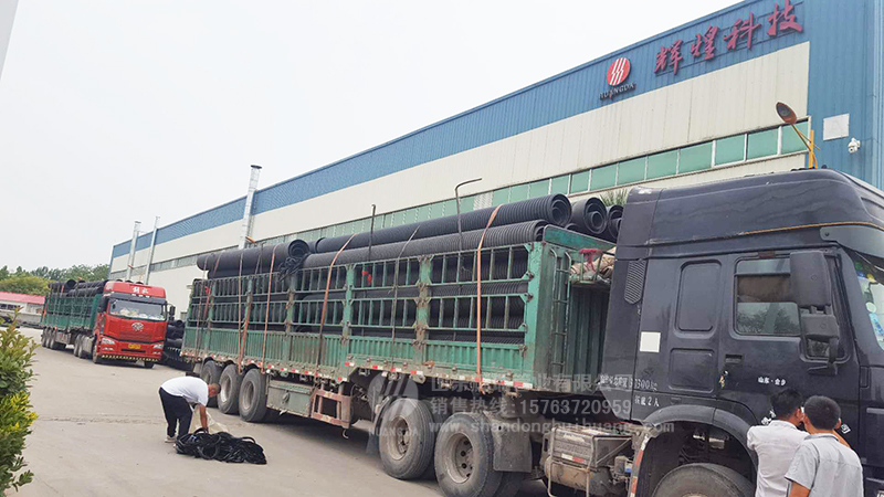 hdpe雙壁波紋管 DN800生（shēng）產中