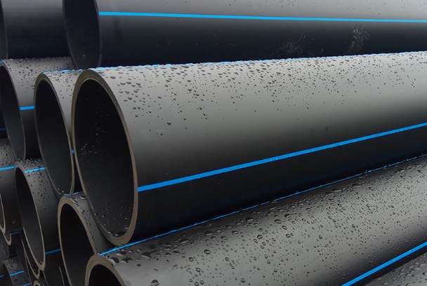 雨後的pe給水（shuǐ）管